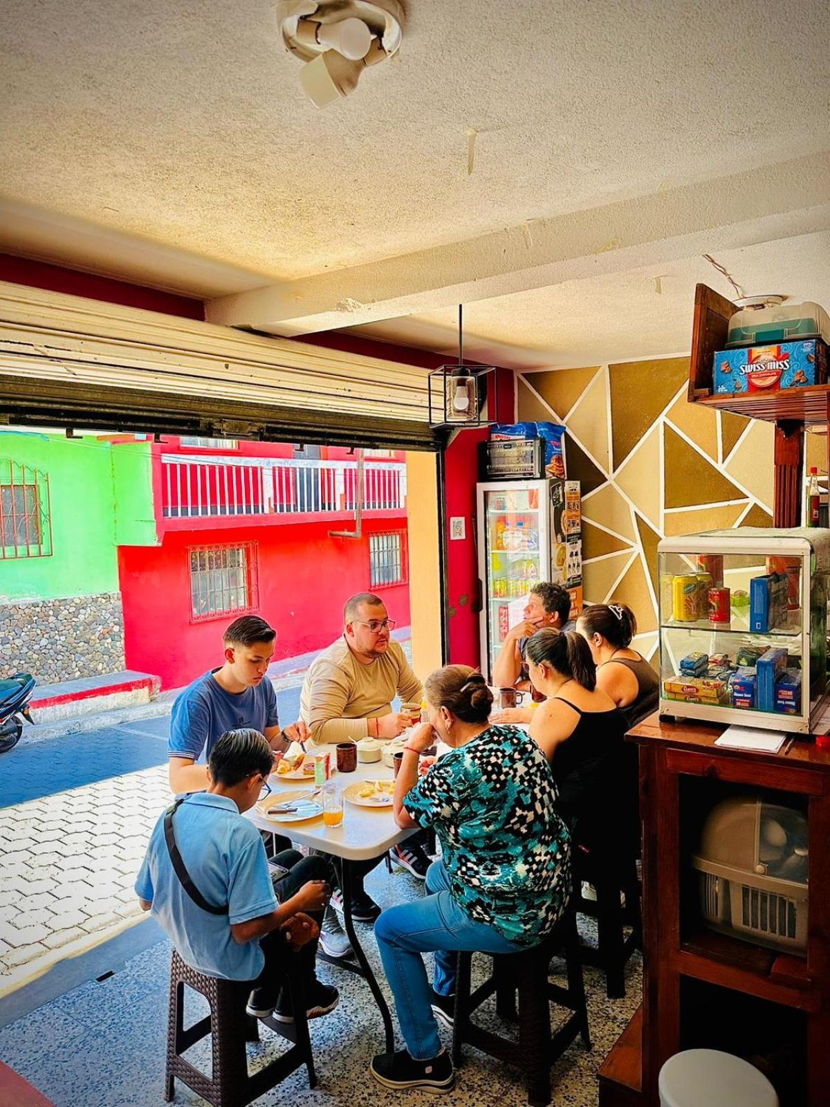 Hostal Sweet Dreams ปานาคาเชล ภายนอก รูปภาพ